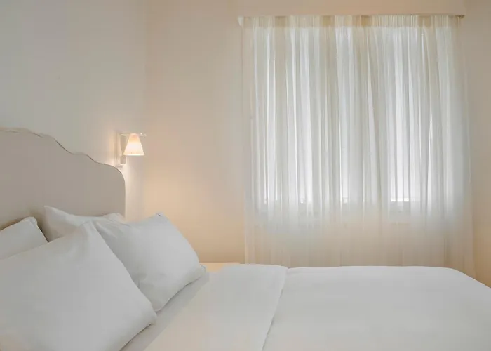 Etoile Luxury Suites