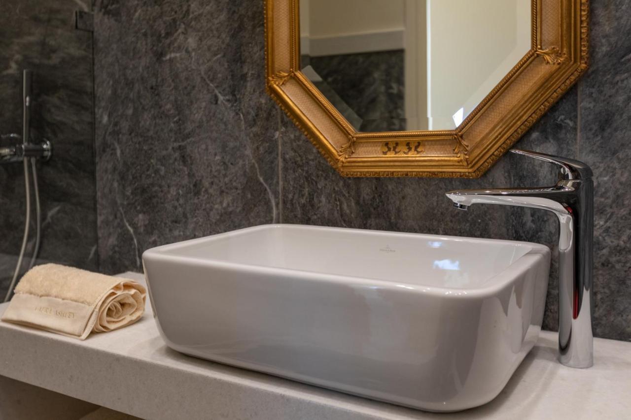 Etoile Luxury Apartment